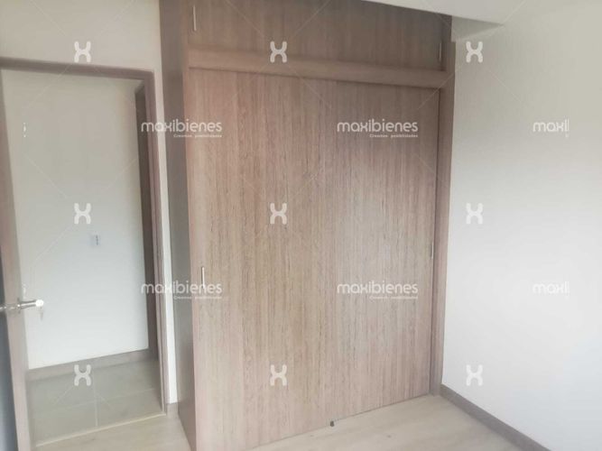 Apartamento de 3 alcobas en venta en La Navarra, Bello, 70 m² · foto 13 de 19