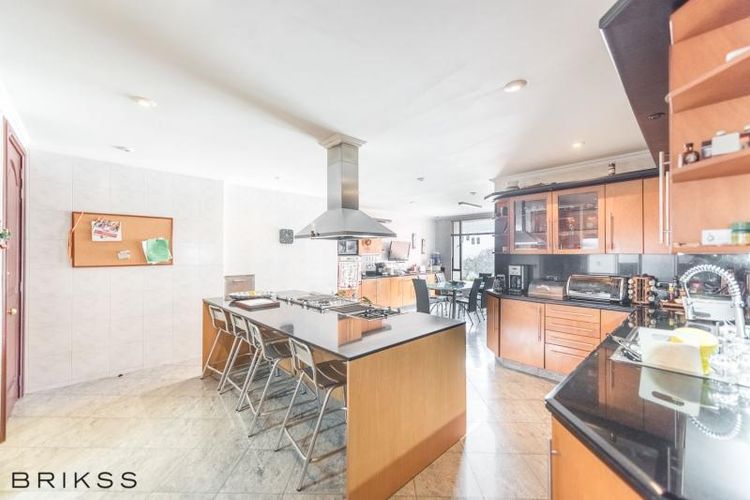 Apartamento de 4 alcobas en venta en Santa Barbara Alta, Bogotá, 500 m² · foto 8 de 19
