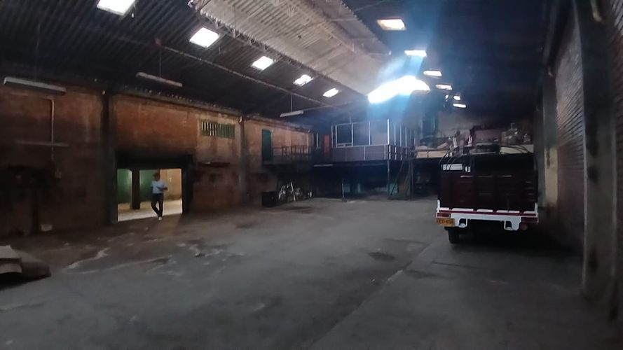Bodega en venta en Porvenir, Cali, 950 m² · foto 3 de 24