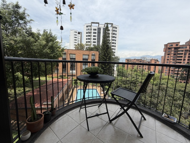 Apartamento en venta en El Poblado, Medellín 3