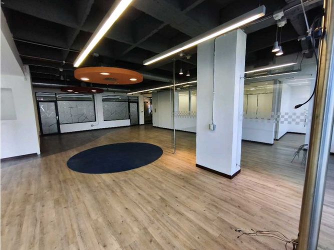 Oficina en arriendo en Milla De Oro, Medellín, 203 m² · foto 5 de 24