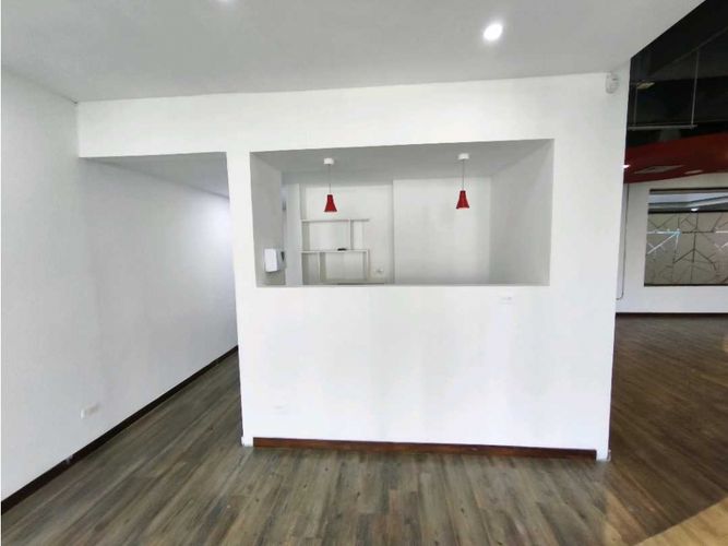 Oficina en arriendo en Milla De Oro, Medellín, 203 m² · foto 20 de 24