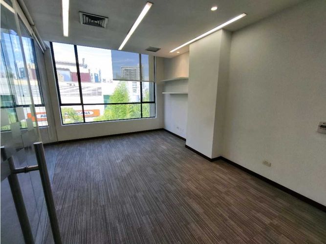 Oficina en arriendo en Milla De Oro, Medellín, 203 m² · foto 22 de 24