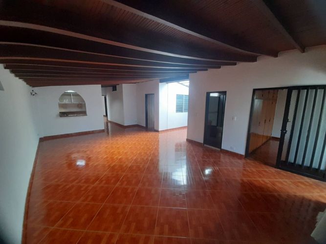 Apartamento de 4 alcobas en arriendo en Santa Fe, Medellín, 166 m² · foto 4 de 23