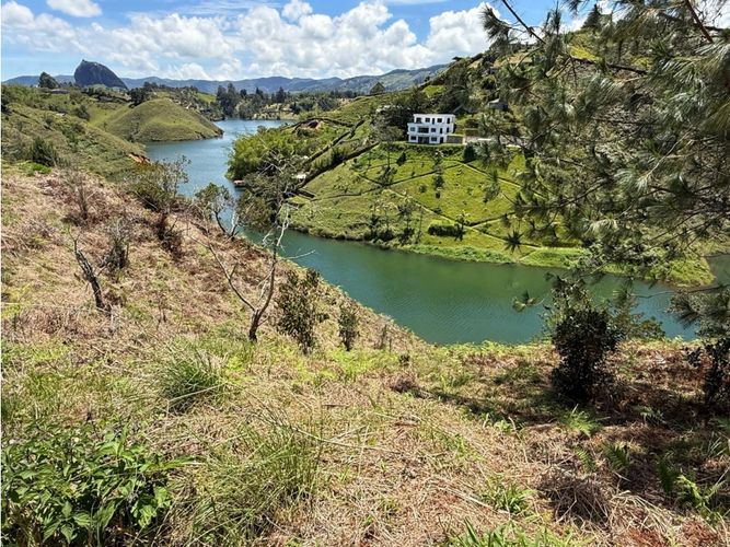 Lote en venta en Entreamigos, Sabaneta, 4026 m² · foto 4 de 11