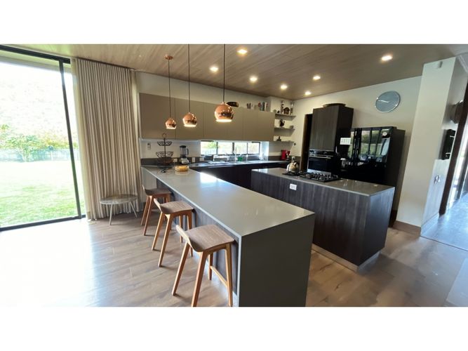 Casa de 4 alcobas en venta en Las Palmas, Envigado, 440 m² · foto 8 de 24