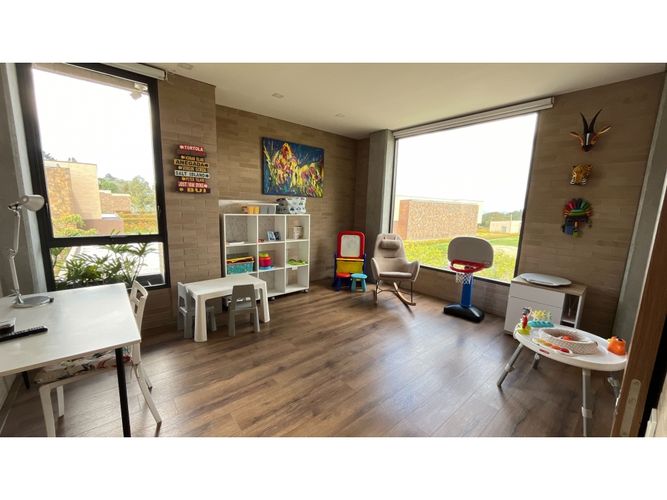 Casa de 4 alcobas en venta en Las Palmas, Envigado, 440 m² · foto 21 de 24