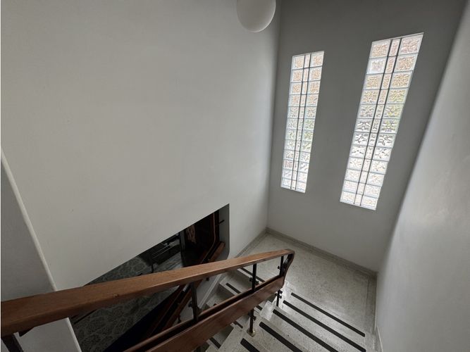 Casa de 10 alcobas en venta en Patio Bonito, Medellín, 535 m² · foto 2 de 24