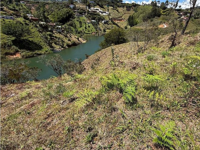 Lote en venta en Entreamigos, Sabaneta, 4026 m² · foto 4 de 5