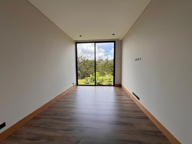 Casa de 3 alcobas en venta en El Carmen De Viboral, La Ceja, 366 m² · foto 11 de 20