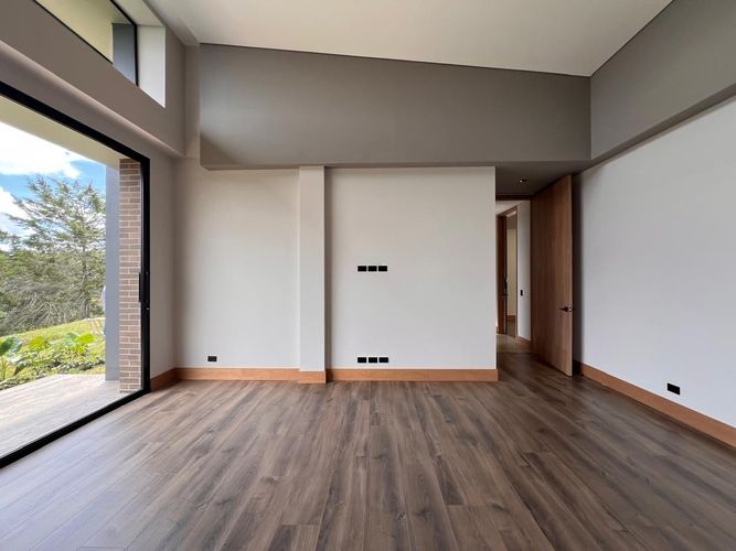 Casa de 3 alcobas en venta en El Carmen De Viboral, La Ceja, 366 m² · foto 15 de 20