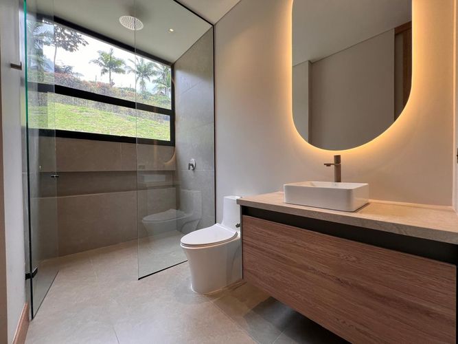 Casa de 3 alcobas en venta en El Carmen De Viboral, La Ceja, 366 m² · foto 18 de 20