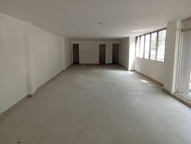 Local en arriendo en El Poblado, Medellín, 120 m² · foto 2 de 9
