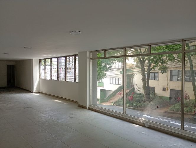 Local en arriendo en El Poblado, Medellín, 120 m² · foto 3 de 9