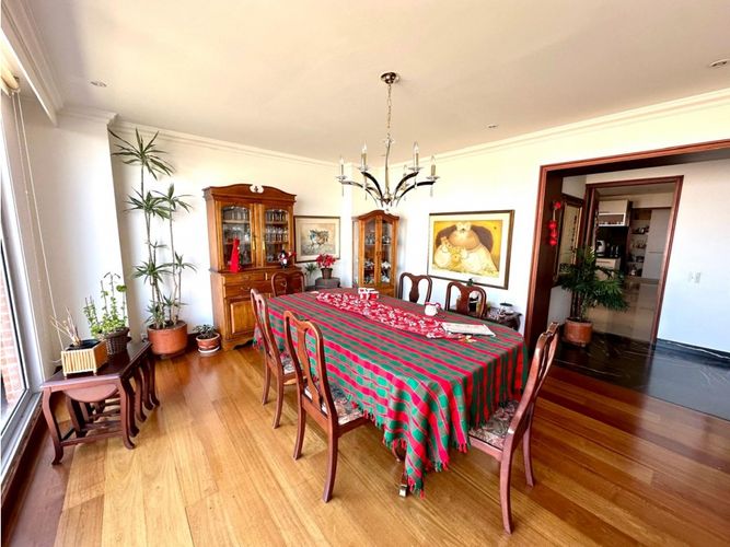 Apartamento en venta en Los Rosales, Bogotá · foto 6 de 24
