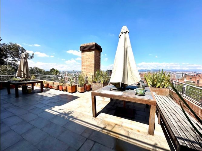 Apartamento en venta en Los Rosales, Bogotá · foto 7 de 24