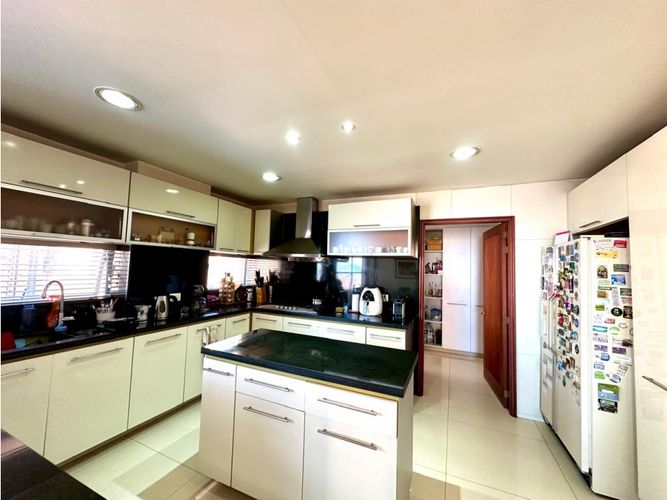 Apartamento en venta en Los Rosales, Bogotá · foto 10 de 24