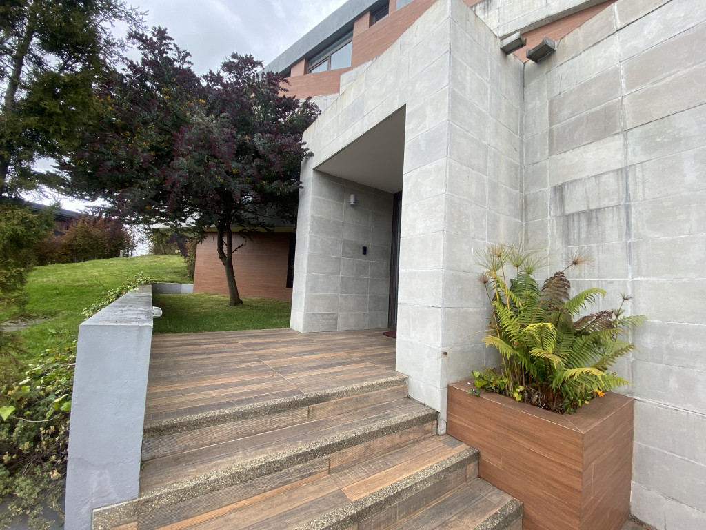 Casa en venta en El Libano, La Calera · foto 2 de 24