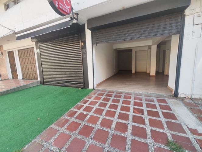 Local en arriendo en Laureles, Medellín, 70 m² · foto 2 de 13