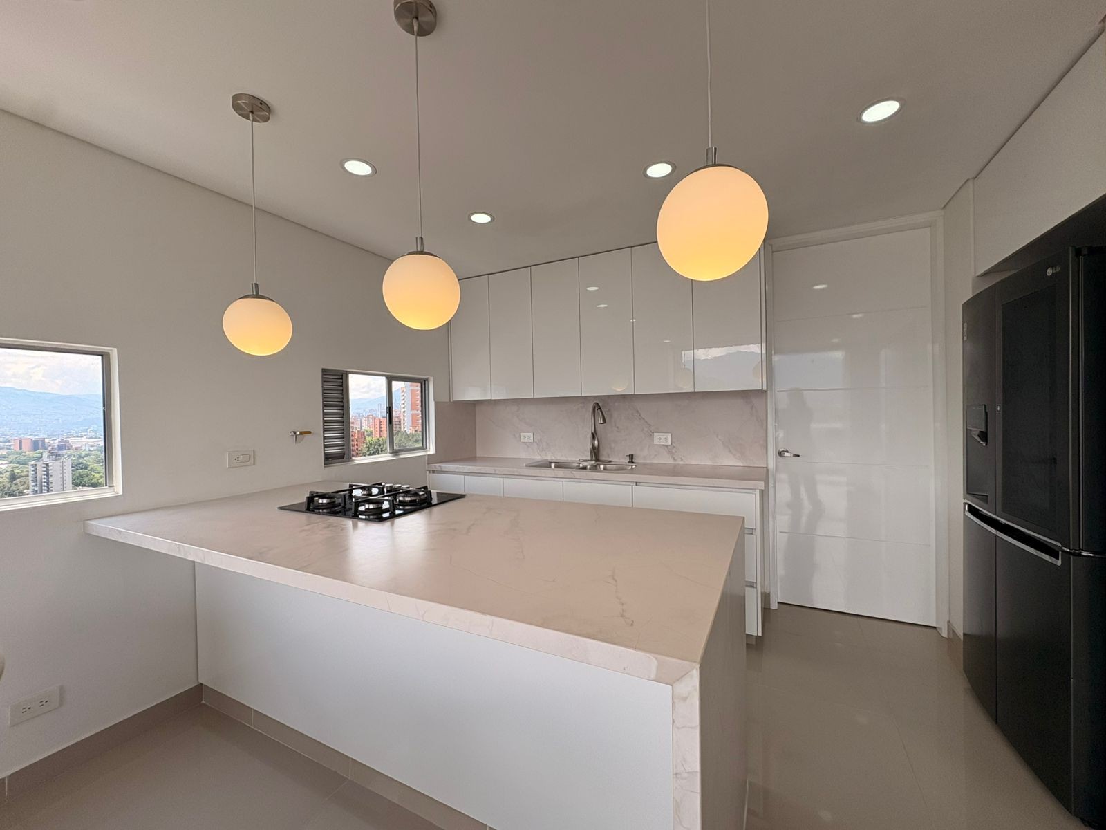 Apartamento en arriendo en El Poblado, Medellín · foto 5 de 20