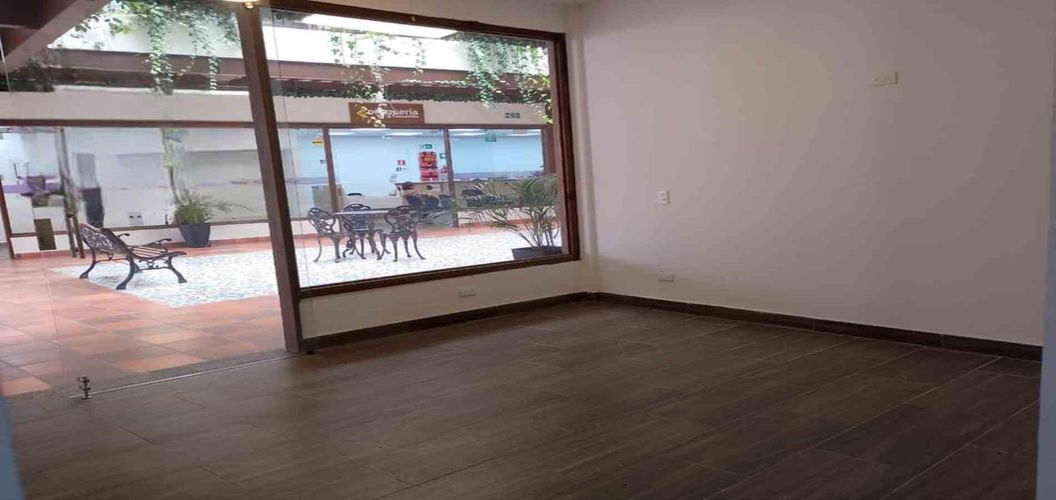 Local en arriendo en El Retiro, 30 m² · foto 2 de 7