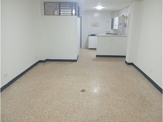 Casa de 4 alcobas en venta en Enciso, Medellín, 147 m² · foto 2 de 18