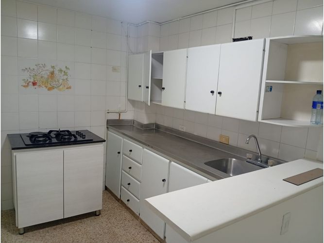 Casa de 4 alcobas en venta en Enciso, Medellín, 147 m² · foto 4 de 18