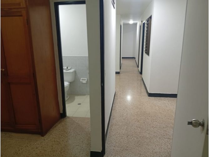 Casa de 4 alcobas en venta en Enciso, Medellín, 147 m² · foto 17 de 18