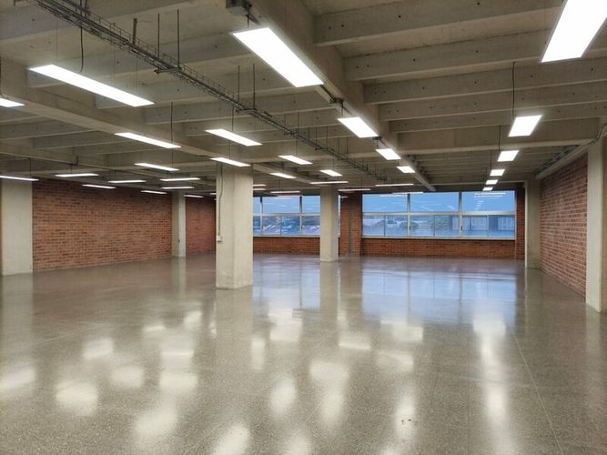 Local en arriendo en Olaya Herrera, Medellín, 463 m² · foto 3 de 8