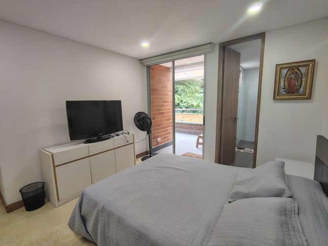 Apartamento de 3 alcobas en arriendo en El Poblado, Medellín, 125 m² · foto 16 de 19
