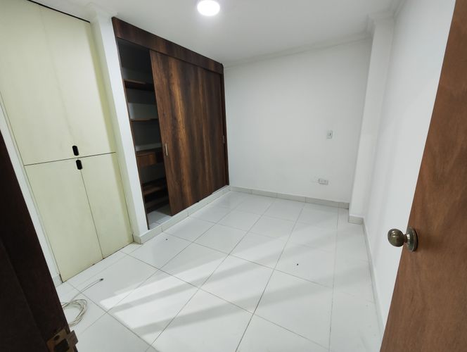 Apartamento de 3 alcobas en arriendo en Belén, Medellín, 140 m² · foto 4 de 16