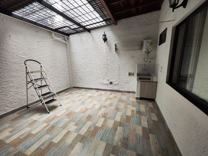 Apartamento de 3 alcobas en arriendo en Belén, Medellín, 140 m² · foto 14 de 16