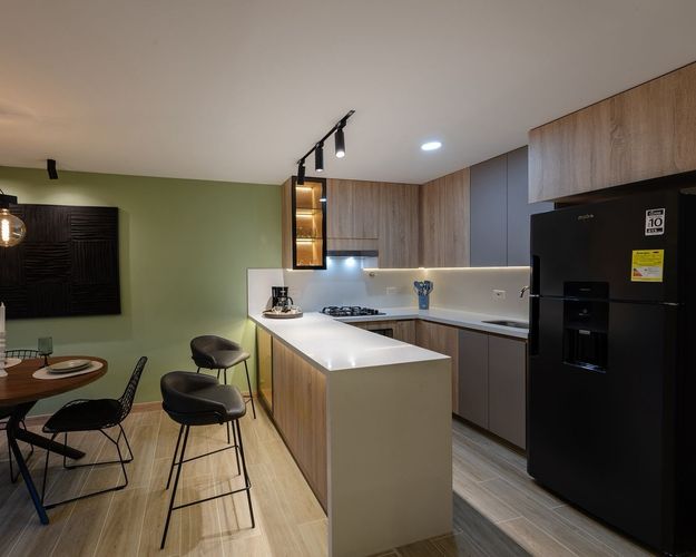 Apartamento de 2 alcobas en arriendo en Camino Verde, Envigado, 78 m² · foto 5 de 13