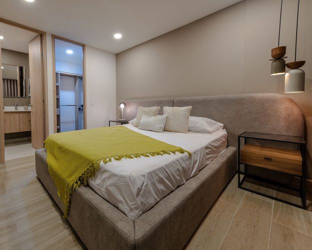 Apartamento de 2 alcobas en arriendo en Camino Verde, Envigado, 78 m² · foto 9 de 13