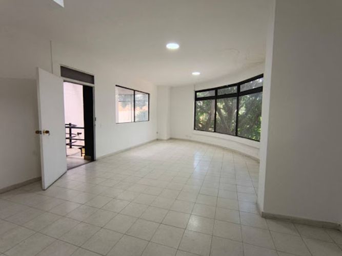 Local en arriendo en Los Angeles, Medellín, 700 m² · foto 13 de 24