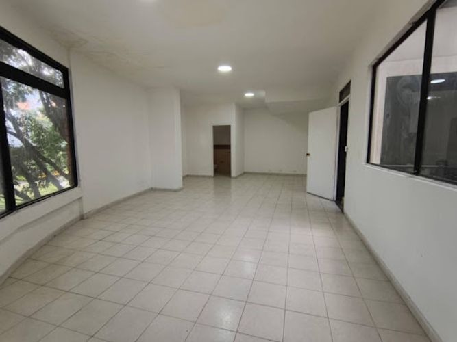Local en arriendo en Los Angeles, Medellín, 700 m² · foto 15 de 24