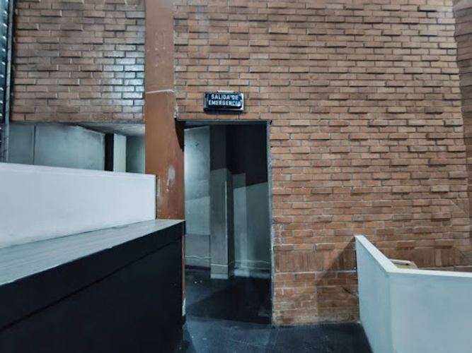 Local en arriendo en Los Angeles, Medellín, 700 m² · foto 19 de 24