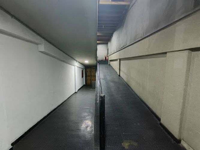 Local en arriendo en Los Angeles, Medellín, 700 m² · foto 22 de 24