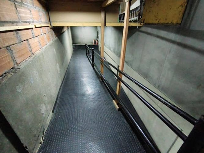 Local en arriendo en Los Angeles, Medellín, 700 m² · foto 23 de 24