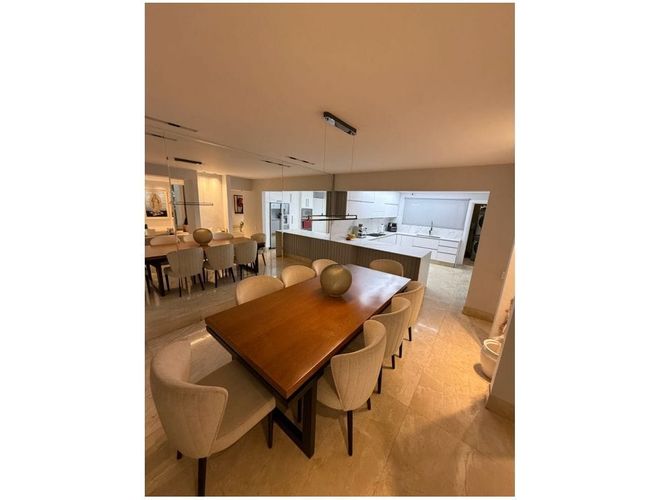 Casa de 3 alcobas en venta en Pance, Cali, 300 m² · foto 2 de 24