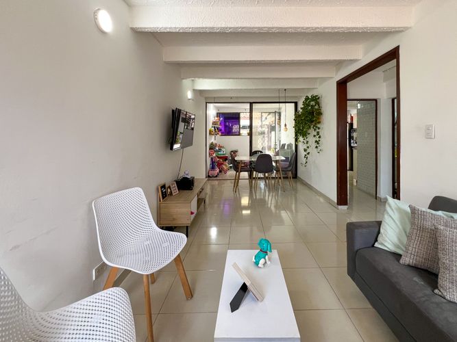 Casa de 4 alcobas en venta en Departamental, Cali, 130 m² · foto 6 de 24