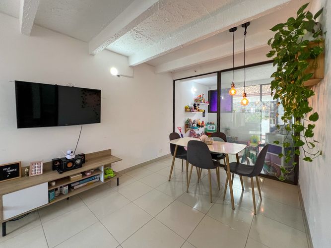 Casa de 4 alcobas en venta en Departamental, Cali, 130 m² · foto 10 de 24
