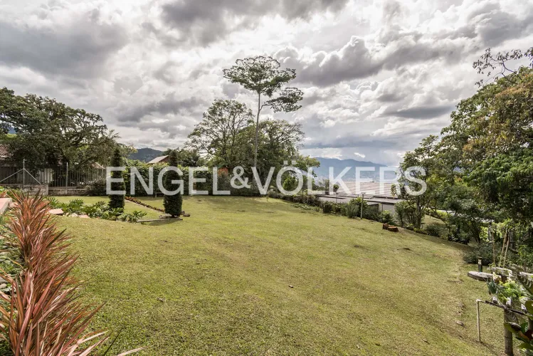 Casa de 4 alcobas en venta en Loma Del Escobero, Envigado, 330 m² · foto 24 de 24