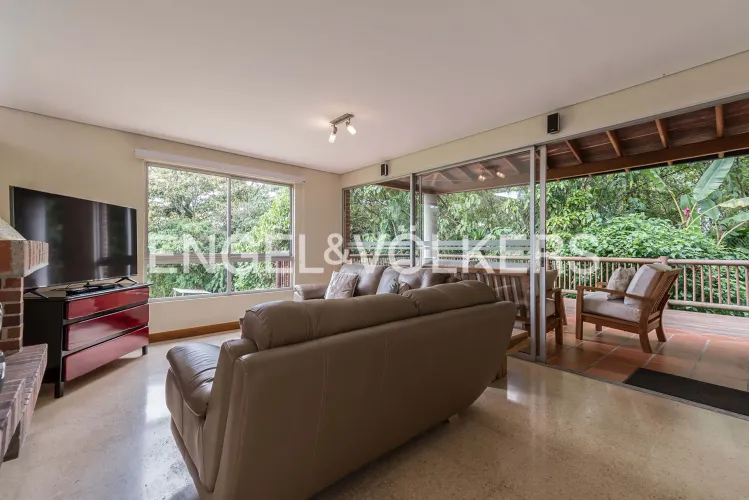 Casa de 4 alcobas en venta en Loma Del Escobero, Envigado, 330 m² · foto 6 de 24