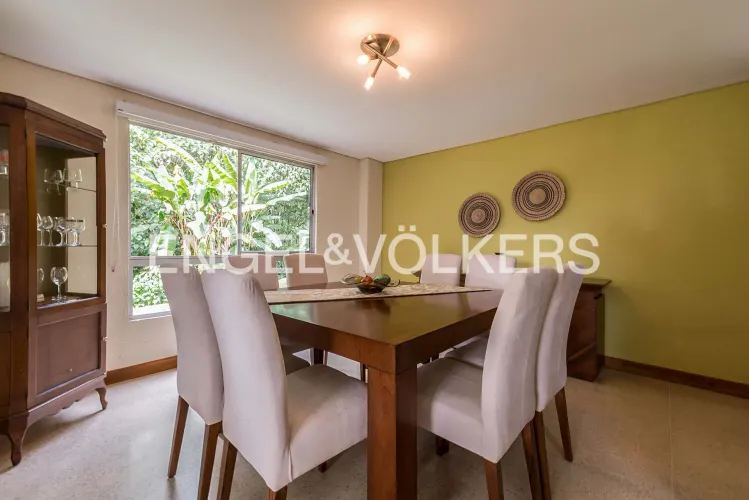 Casa de 4 alcobas en venta en Loma Del Escobero, Envigado, 330 m² · foto 5 de 24
