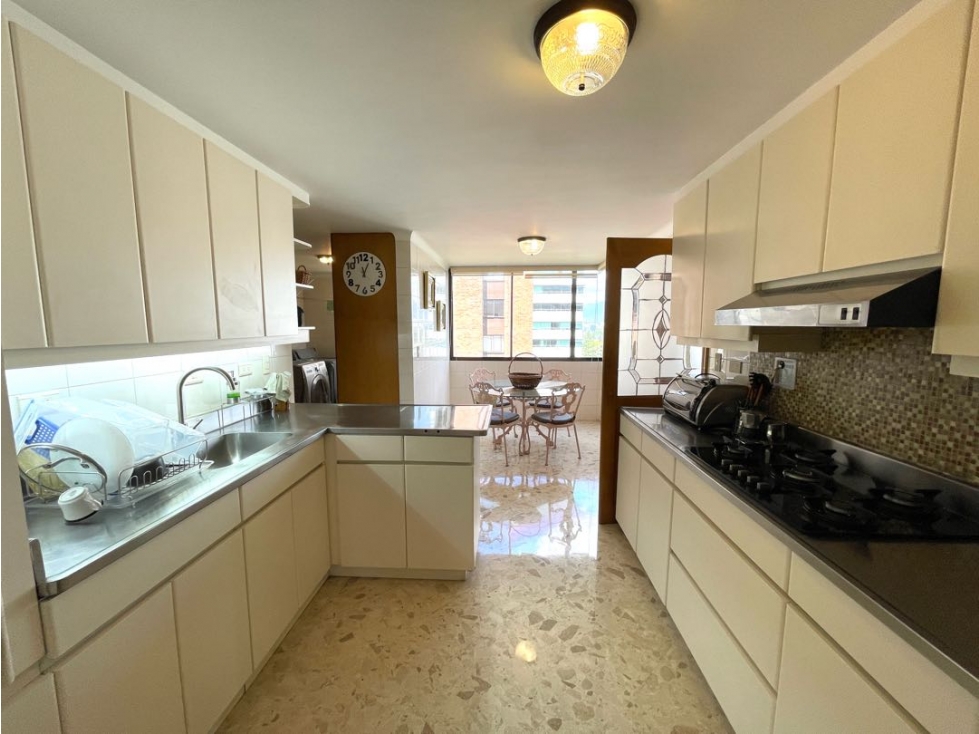 Apartamento en arriendo en La Tomatera, Medellín · foto 4 de 15