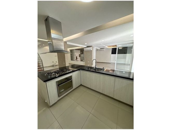Casa de 3 alcobas en venta en Ciudad Jardin, Cali, 300 m² · foto 6 de 24