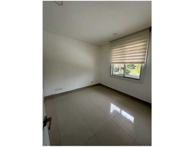 Casa de 3 alcobas en venta en Ciudad Jardin, Cali, 300 m² · foto 8 de 24