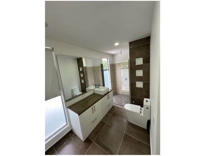 Casa de 3 alcobas en venta en Ciudad Jardin, Cali, 300 m² · foto 19 de 24