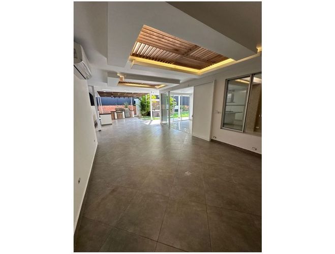 Casa de 3 alcobas en venta en Ciudad Jardin, Cali, 300 m² · foto 22 de 24